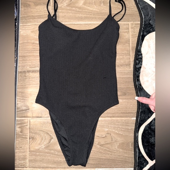 BLACK COTTON ON TEXTURED SCOOP NECK ONE PIECE SWIMSUIT CHEEKY BOTTOM XS - Picture 3 of 10